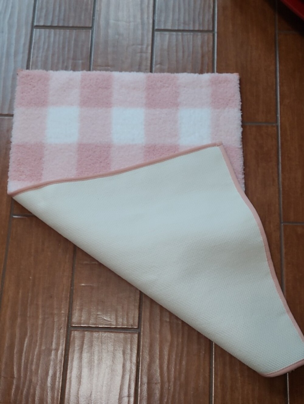Gingham Buffalo Check Bath Rug - Picture 2 of 10